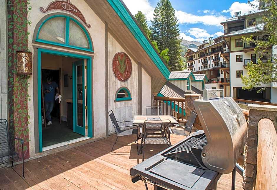 Alpine Village Suites