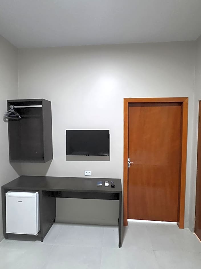 New Center Hotel