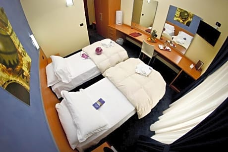 2 Single Beds, Superior Room