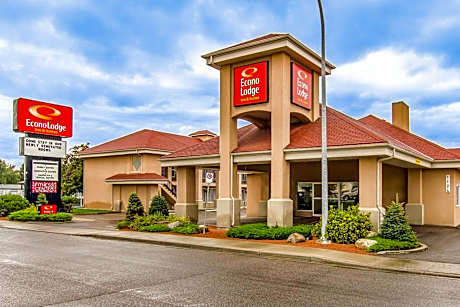 Econo Lodge And Suites