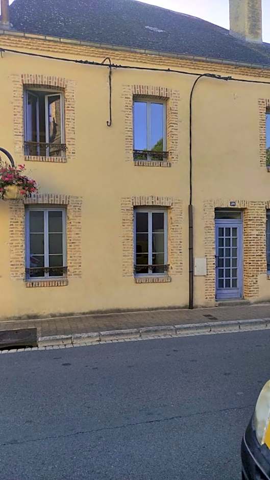 Photo 1 of 7 of AUBIGNY SUR NERE appartement 1