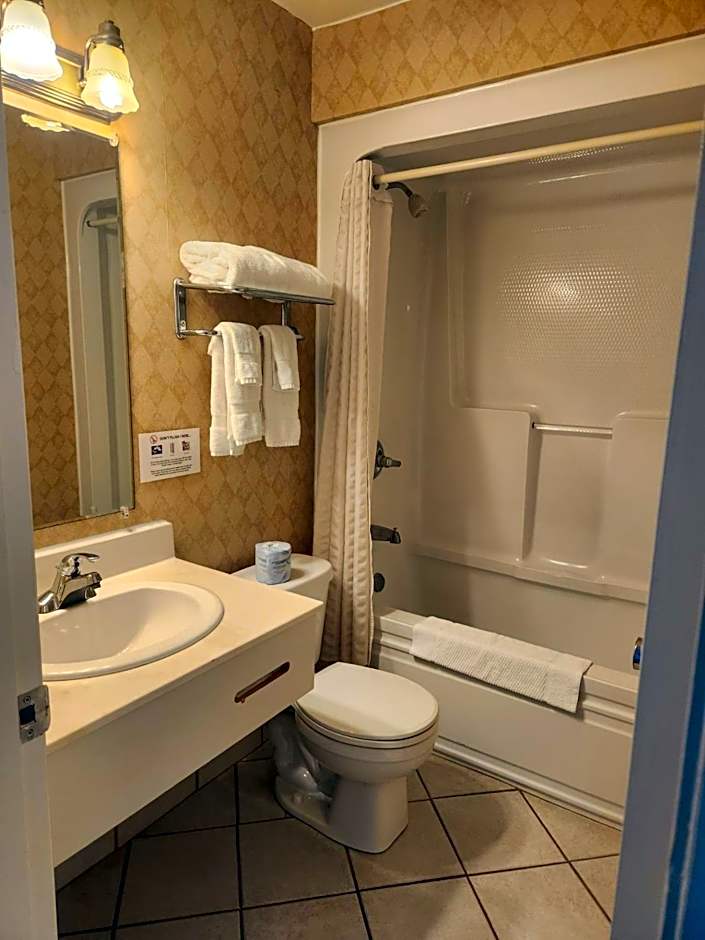 Travelodge by Wyndham Amherst
