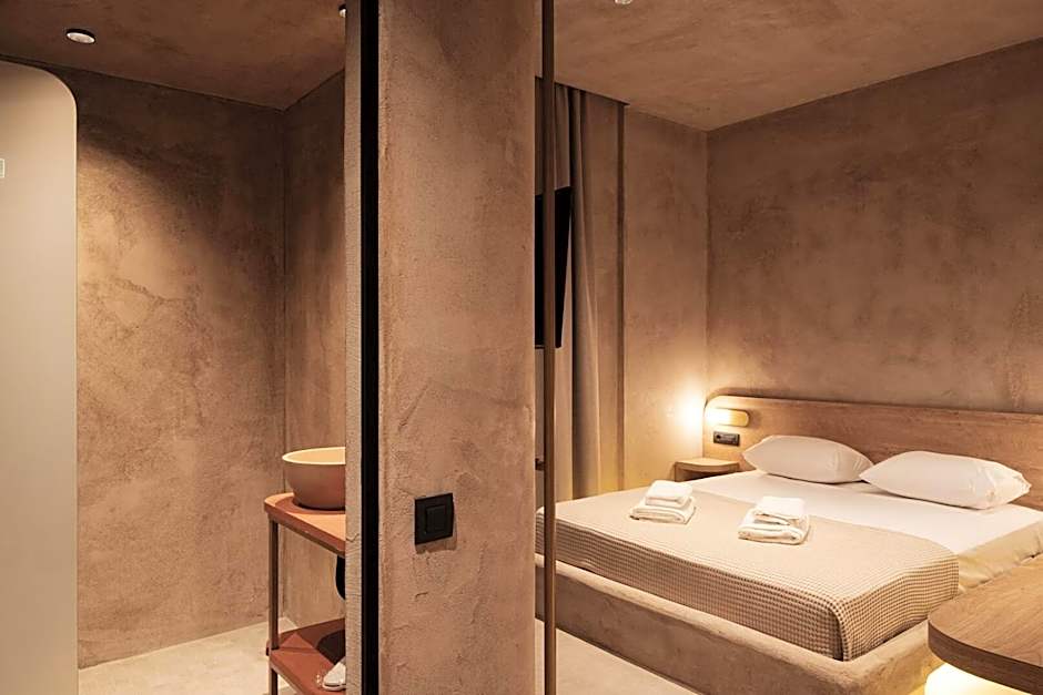 Medusa Luxury Suites