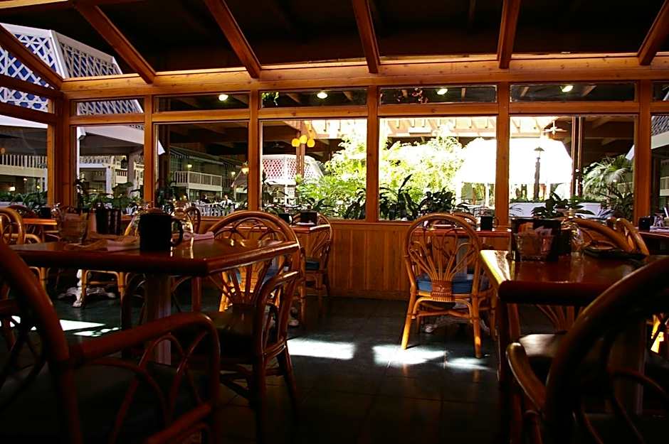 Sturbridge Host Hotel And Conference Center