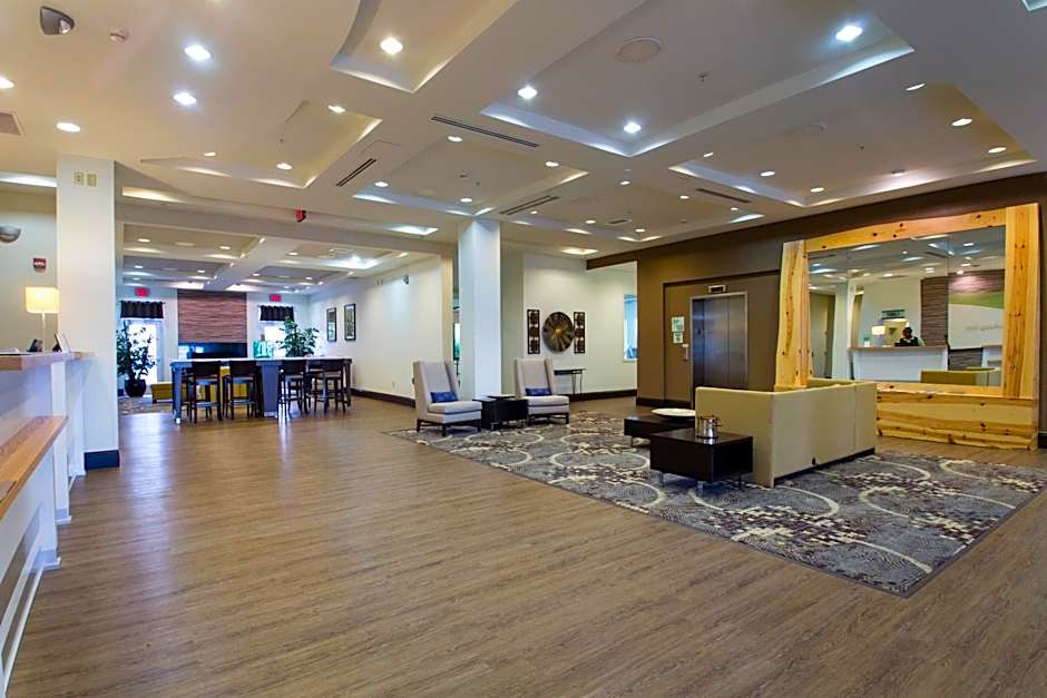 Holiday Inn Hotel & Suites Bloomington Airport By IHG