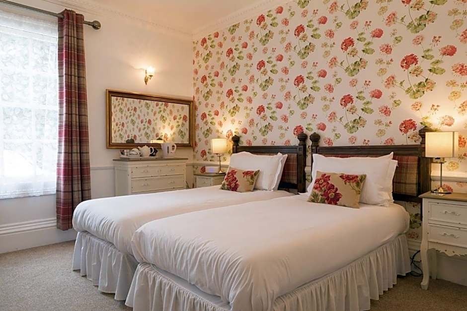 Woodlands Lodge Hotel