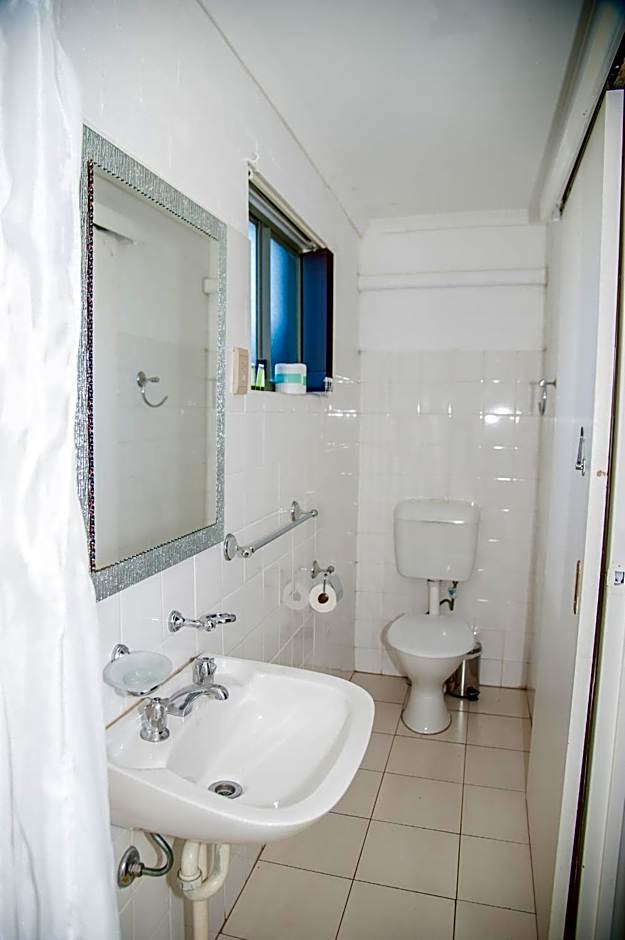 Sinclairs Country Retreat - Adults Only