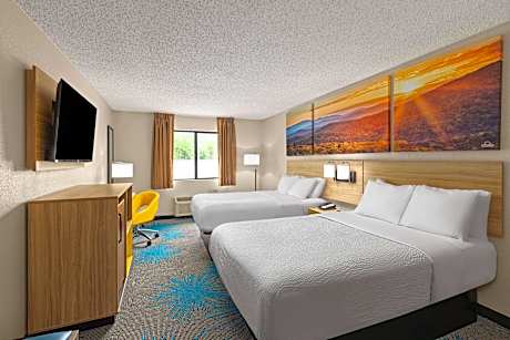 2 Double Beds Non-Smoking