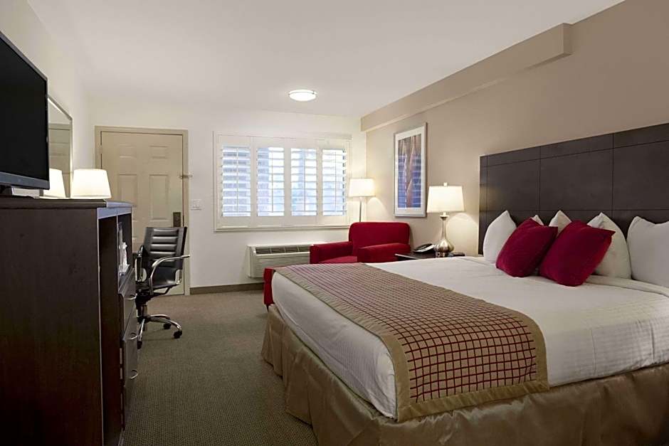 Infinity Inn & Suites