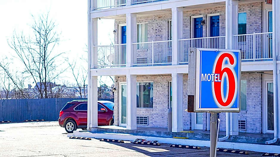 Motel 6-Rolla, MO