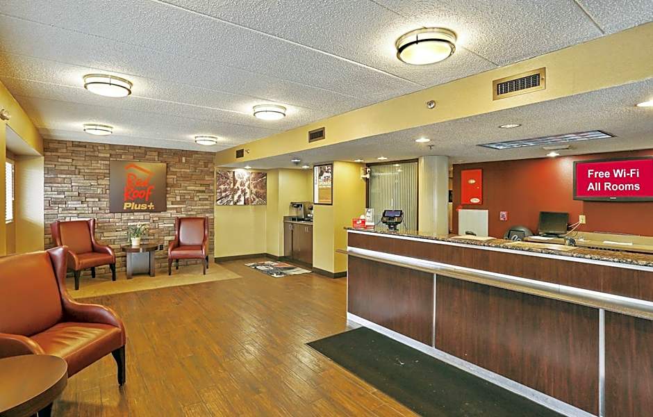 Red Roof PLUS+ Baltimore North - Timonium