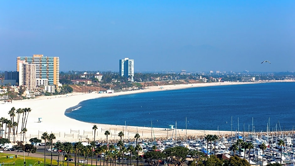 Photo 1 of 1 of 1 King Bed, Beach View