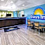 Days Inn by Wyndham Queensbury/Lake George