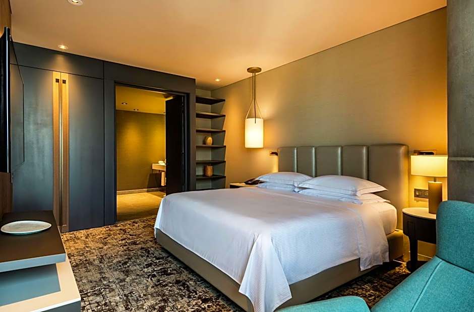 Photo 1 of 4 of Studio 1 King Bed Suite, Corner
