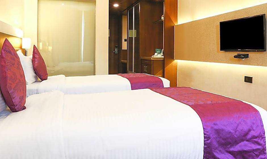 Treebo Premium Eden Residency Near Sec 29
