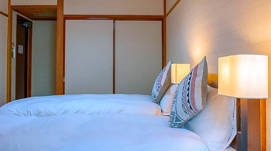 T Square Hakuba