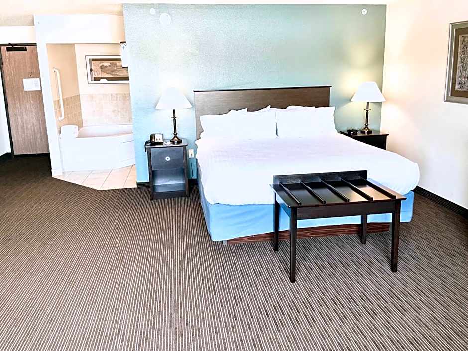 AmericInn by Wyndham Green Bay East