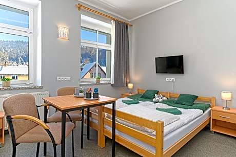 Quadruple Room with Private Bathroom