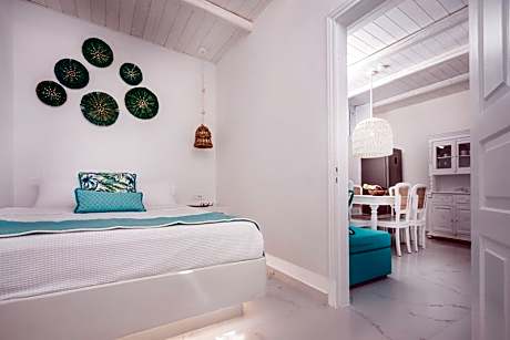 Emerald 3 Bedroom Sunset & Sea View Villa with Private Pool & Hot Tub