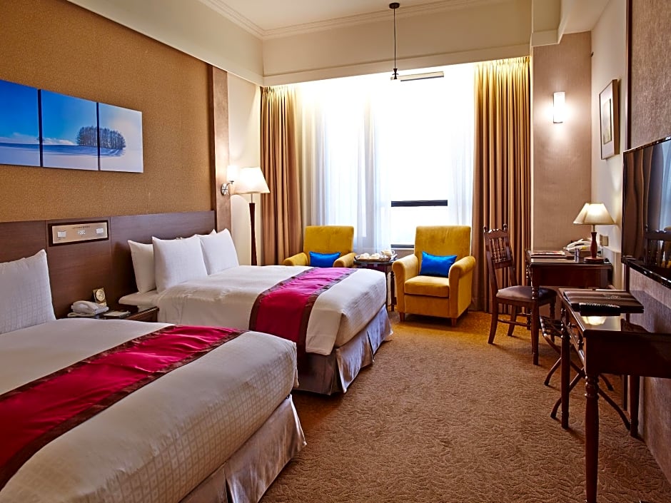Royal Chiayi Hotel