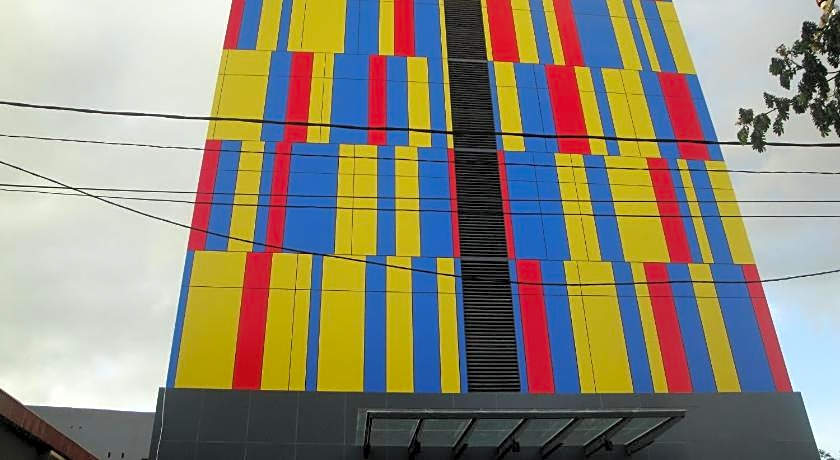 Top Hotel Manado By Gran Puri