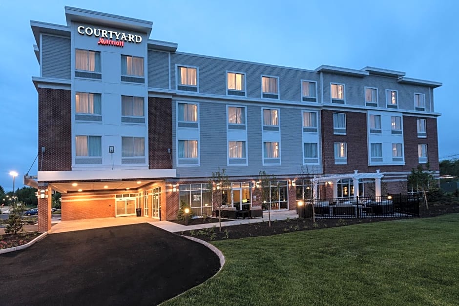Courtyard by Marriott Boston Littleton