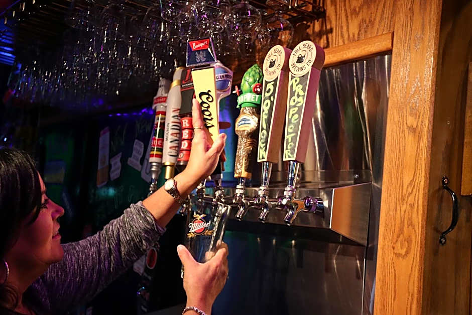 Companion Hotel Motel