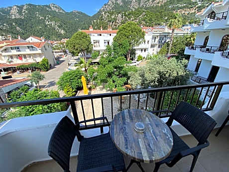 Family Room with Mountain View