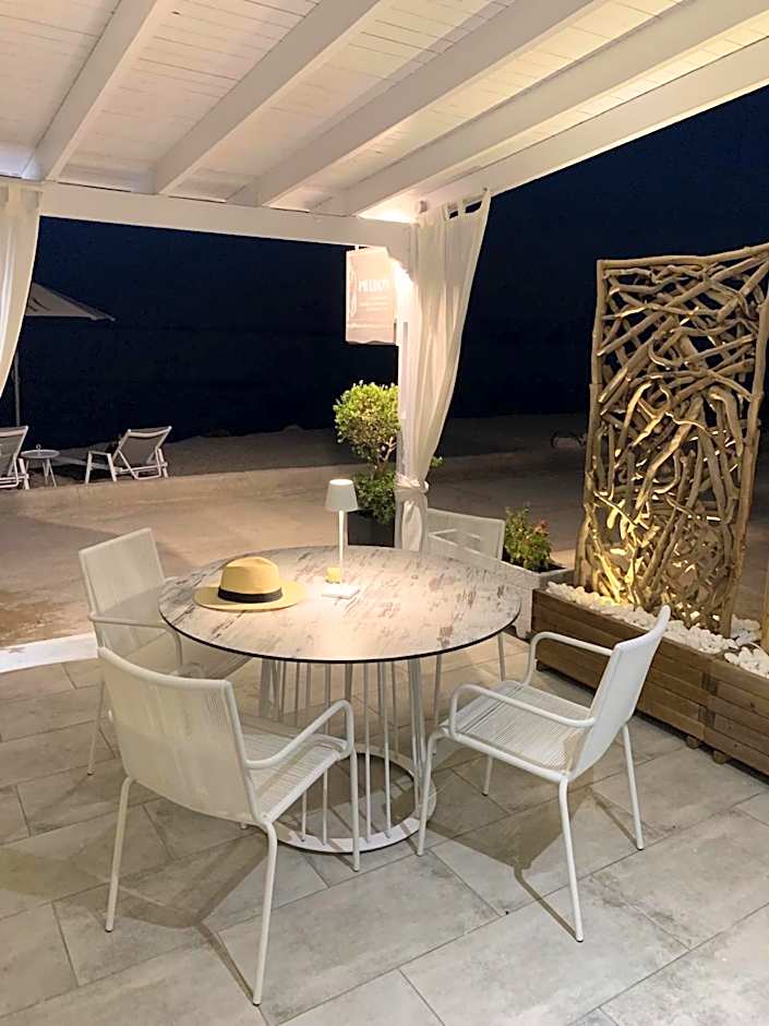 Pillbox Seafront Studios and Apartments