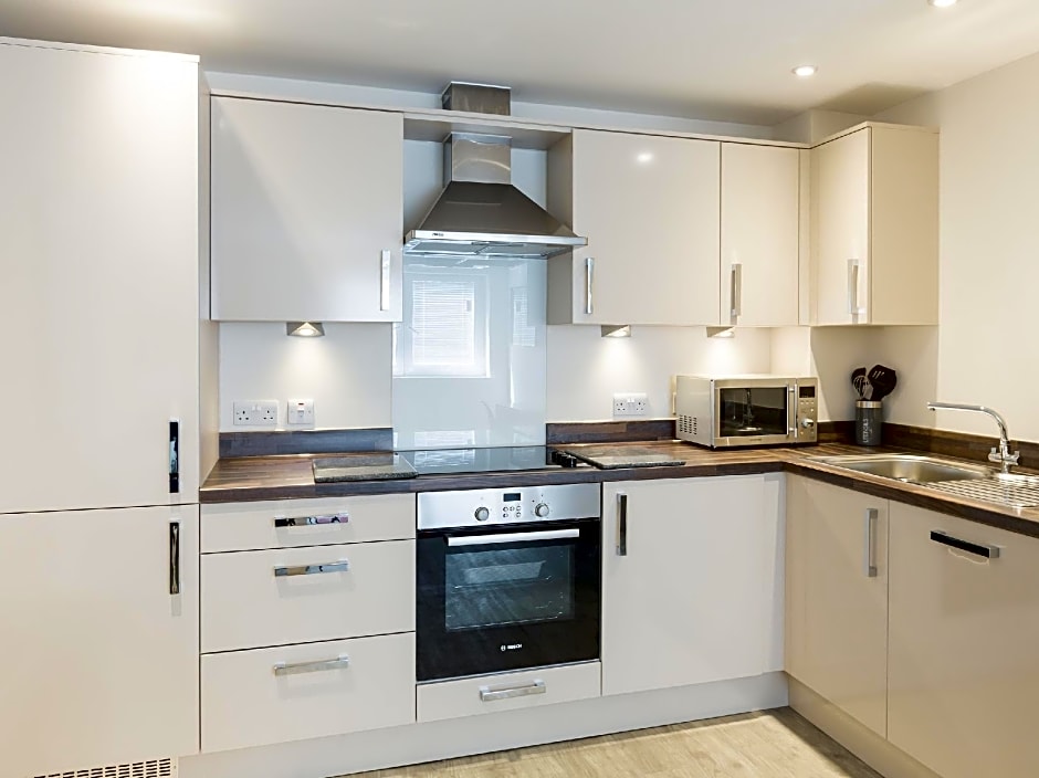 HOF Apartments Central Gate - Newbury