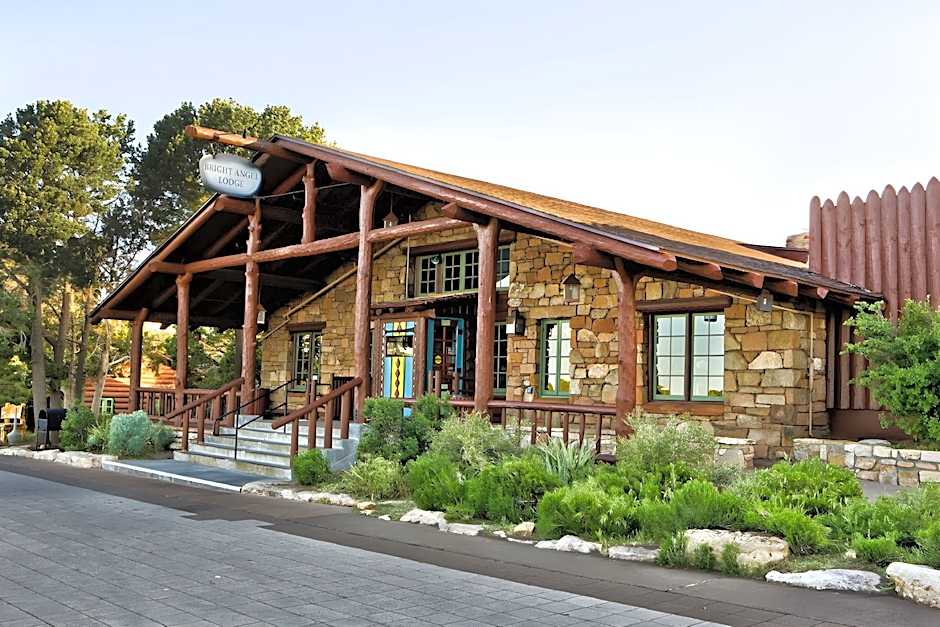 Bright Angel Lodge – Inside the Park