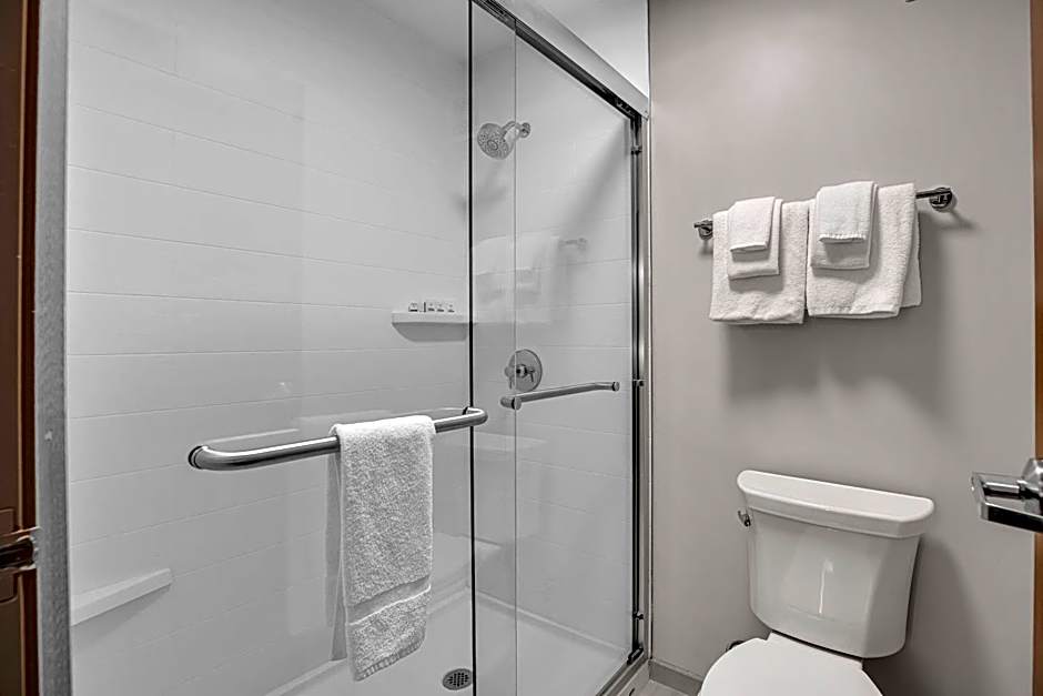 Holiday Inn Express Hotel & Suites Portland - Jantzen Beach By IHG