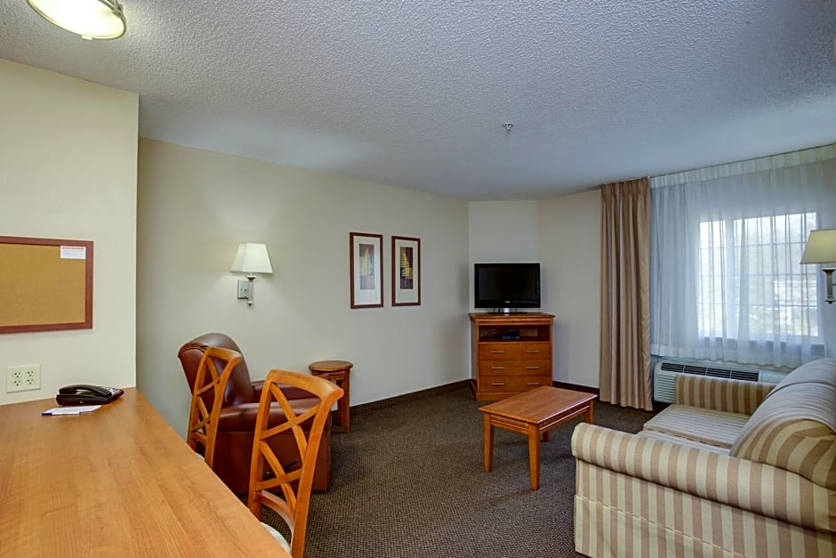 Candlewood Suites Richmond Airport Hotel By IHG