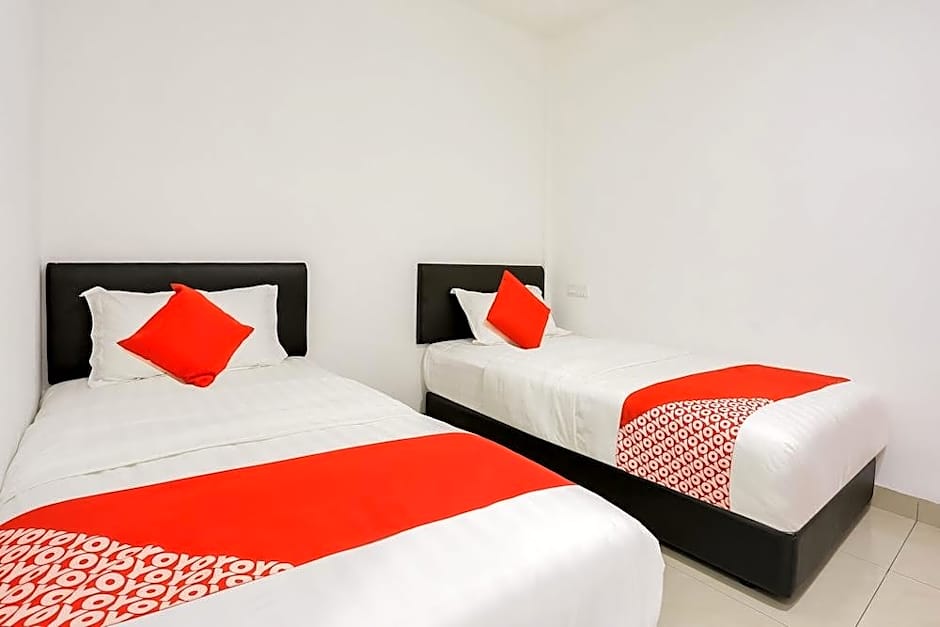 Super OYO 89495 Rich Hotel