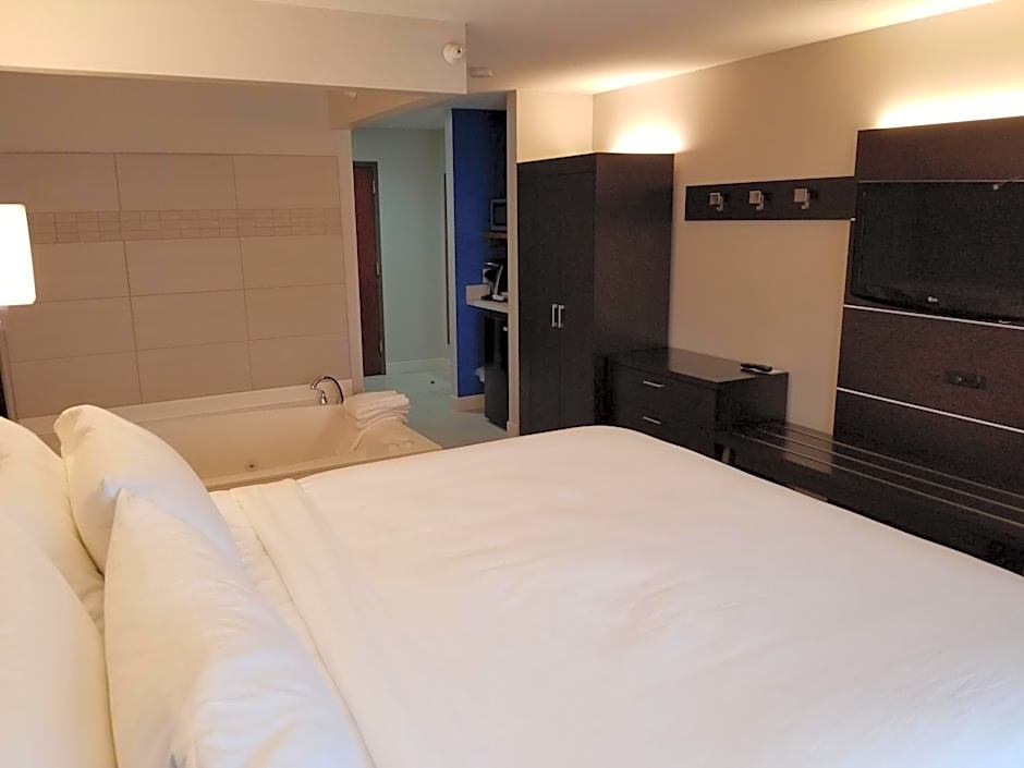 Holiday Inn Express Birch Run-Frankenmuth Area By IHG