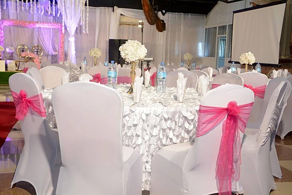 Urban Rose Hotel & Apartments