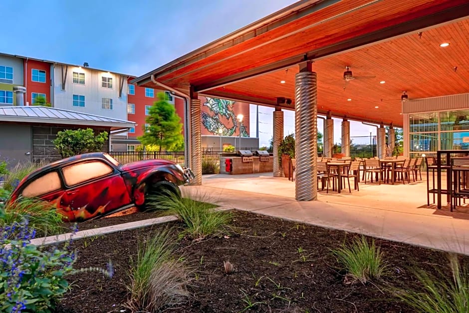 Homewood Suites By Hilton by TechRidge Parmer @ I-35