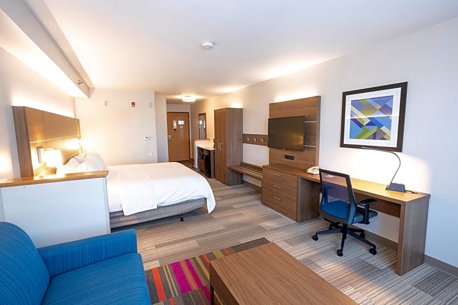 Holiday Inn Express Hotel & Suites Iron Mountain By IHG