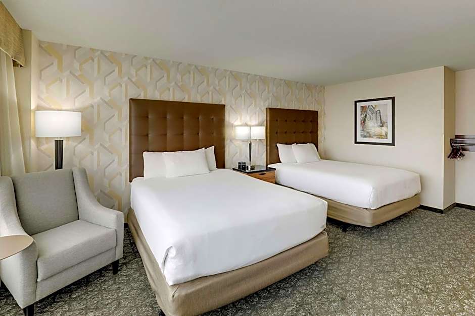 Drury Inn & Suites Birmingham Lakeshore Drive