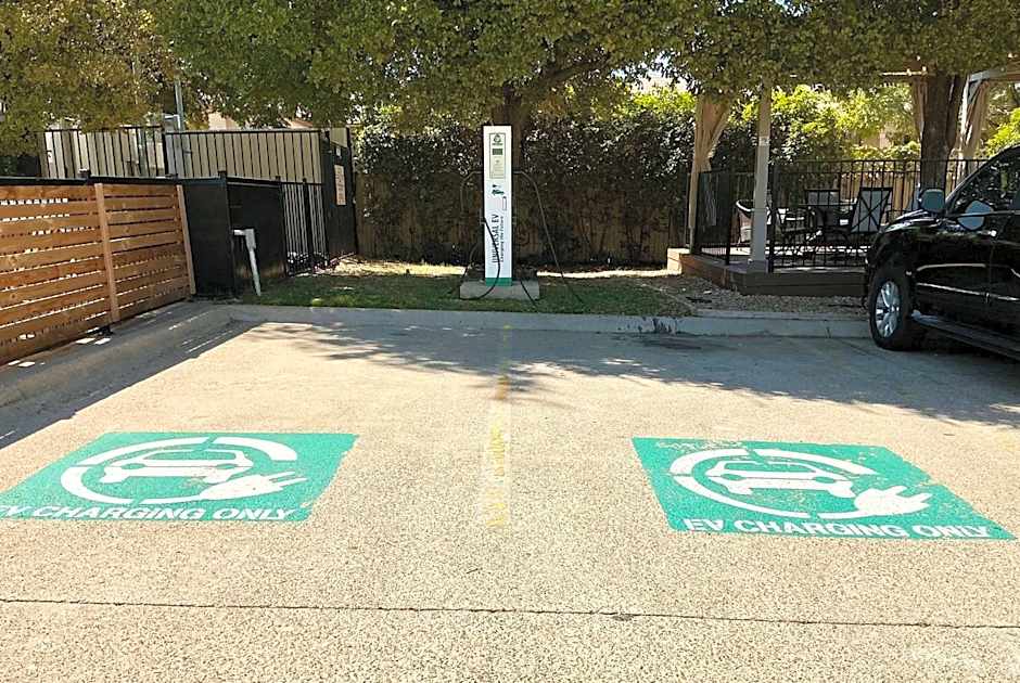 Days Inn by Wyndham Arlington