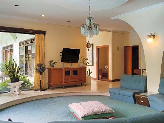 The Garden Family Guest House