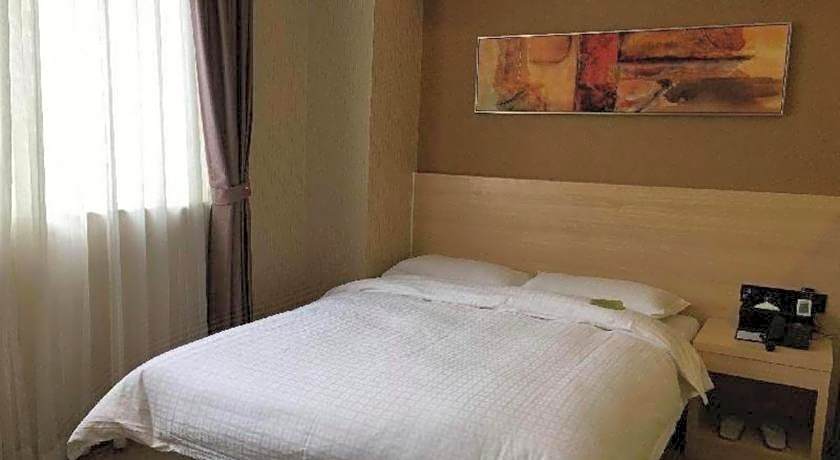 Kaiping Sanbu Junying Hotel