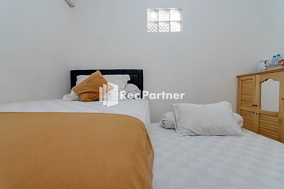 Langkar Guest House Syariah Mitra RedDoorz