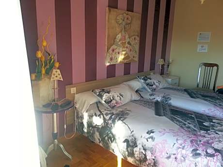 Twin Room with Private Bathroom