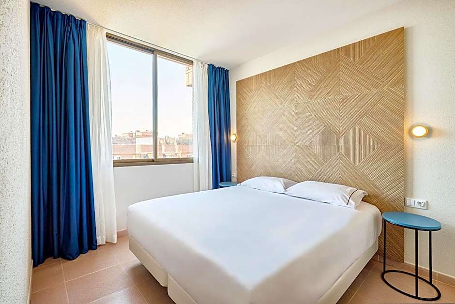 Hesperia Sant Joan Suites