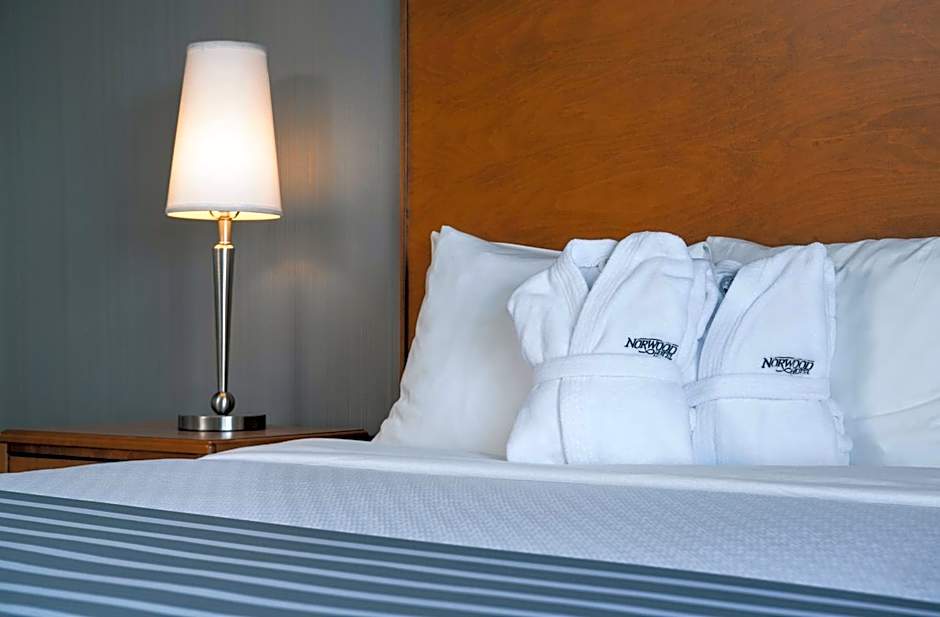 Norwood Hotel
