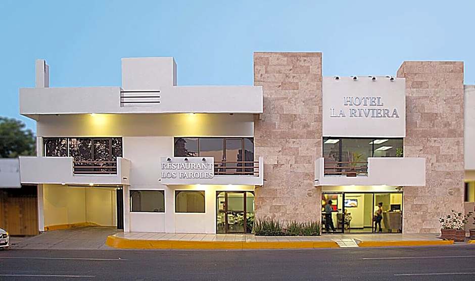Photo 1 of 36 of Hotel La Riviera