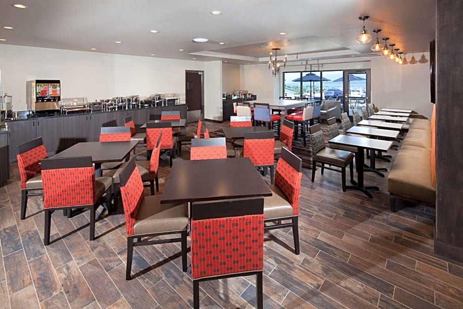 Red Lion Ridgewater Inn & Suites Polson