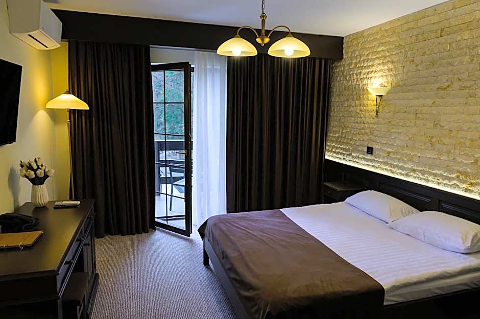 Piatra Pinului Ski & Spa