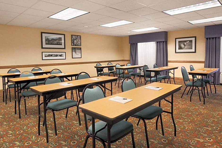 Country Inn & Suites by Radisson, Columbus, GA